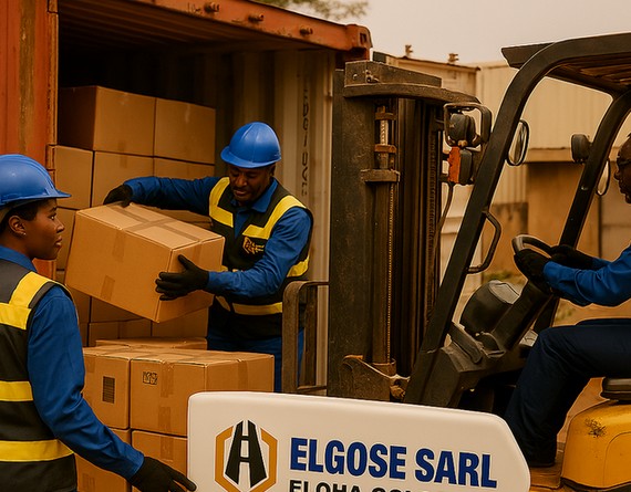 Déchargement container en zone minière